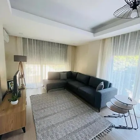 New House At Besiktas Area 公寓