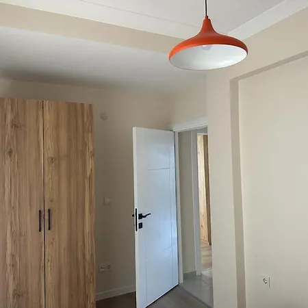 New House At Besiktas Area דירה
